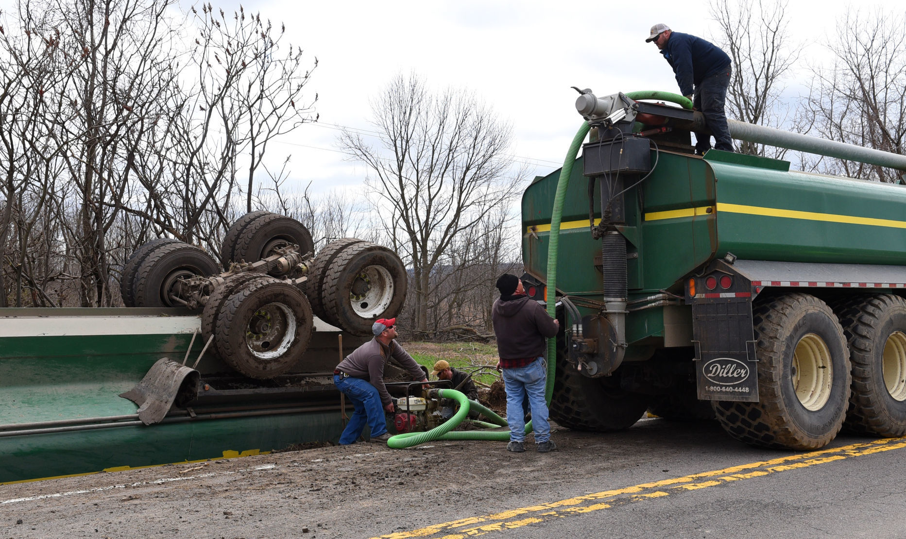 Manure Truck Rolloverl 7.JPG